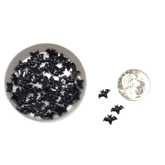 🎃🆕 Halloween Bat Resin Flat Back Nail Charms - Picture 6 of 6